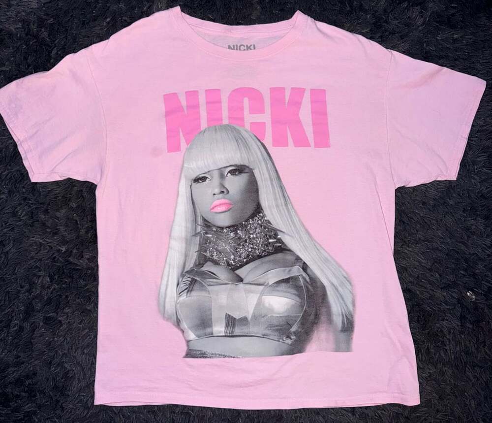 Nicki Minaj Graphic T-Shirt Size L Pink Portrait Merch